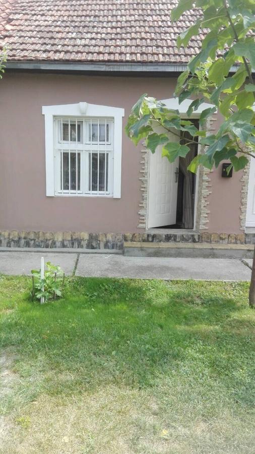 Kosta Apartments Суботица Экстерьер фото